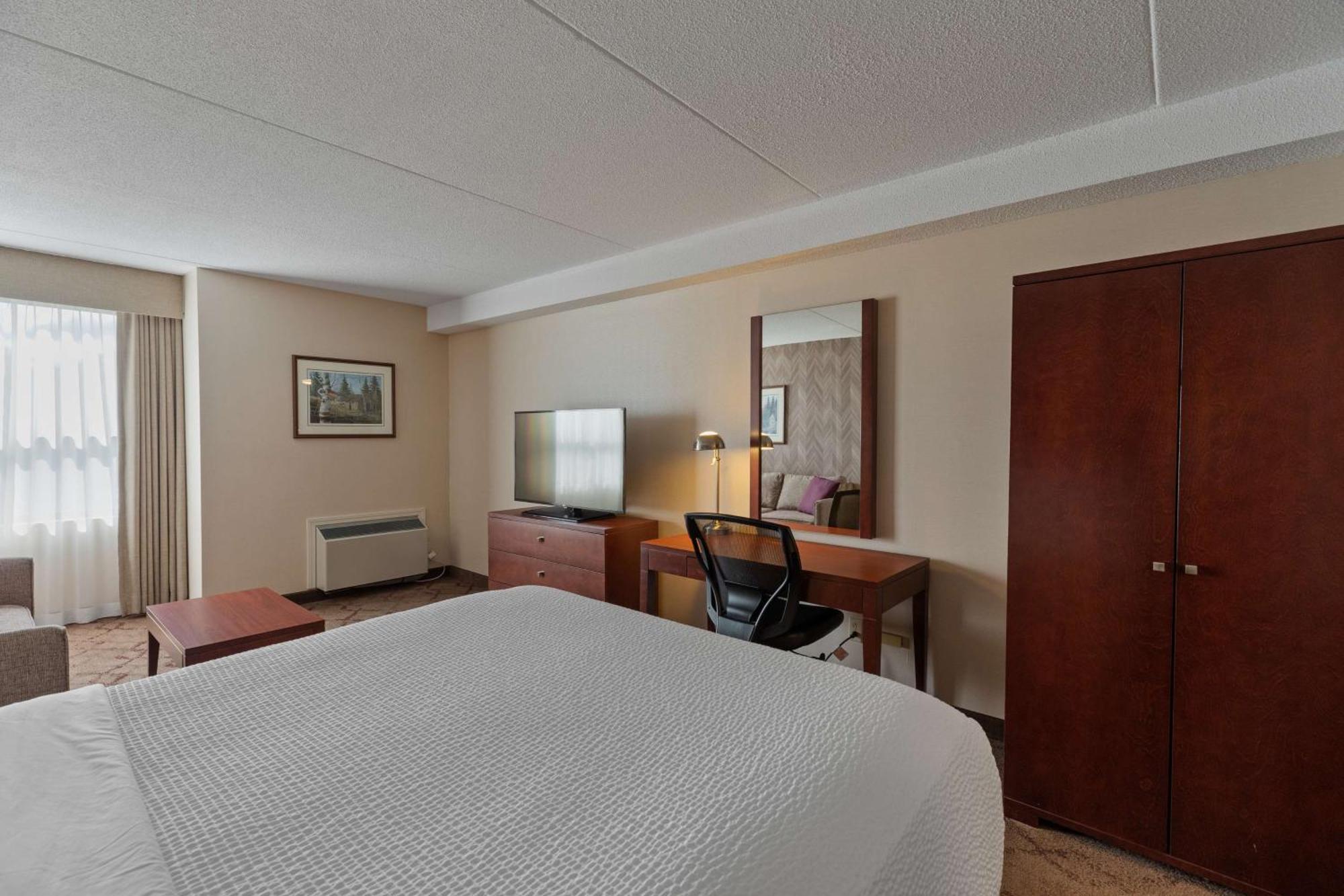 Best Western Plus Otonabee Inn Peterborough Exterior photo