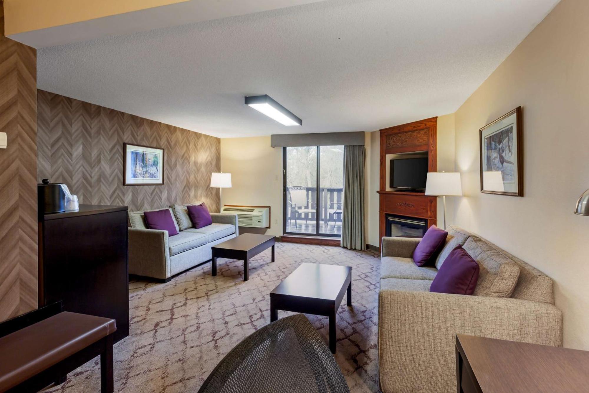 Best Western Plus Otonabee Inn Peterborough Exterior photo