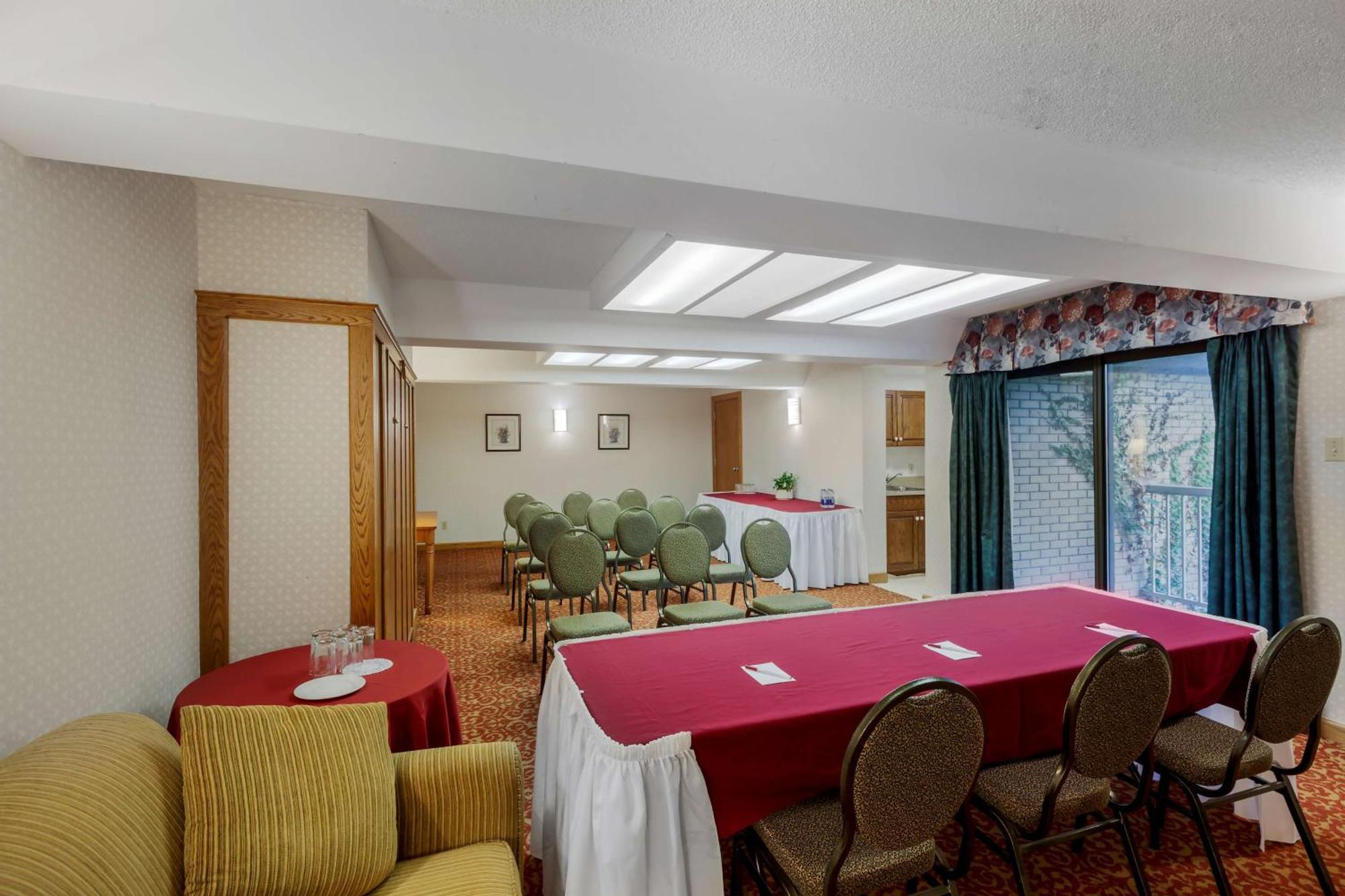 Best Western Plus Otonabee Inn Peterborough Exterior photo