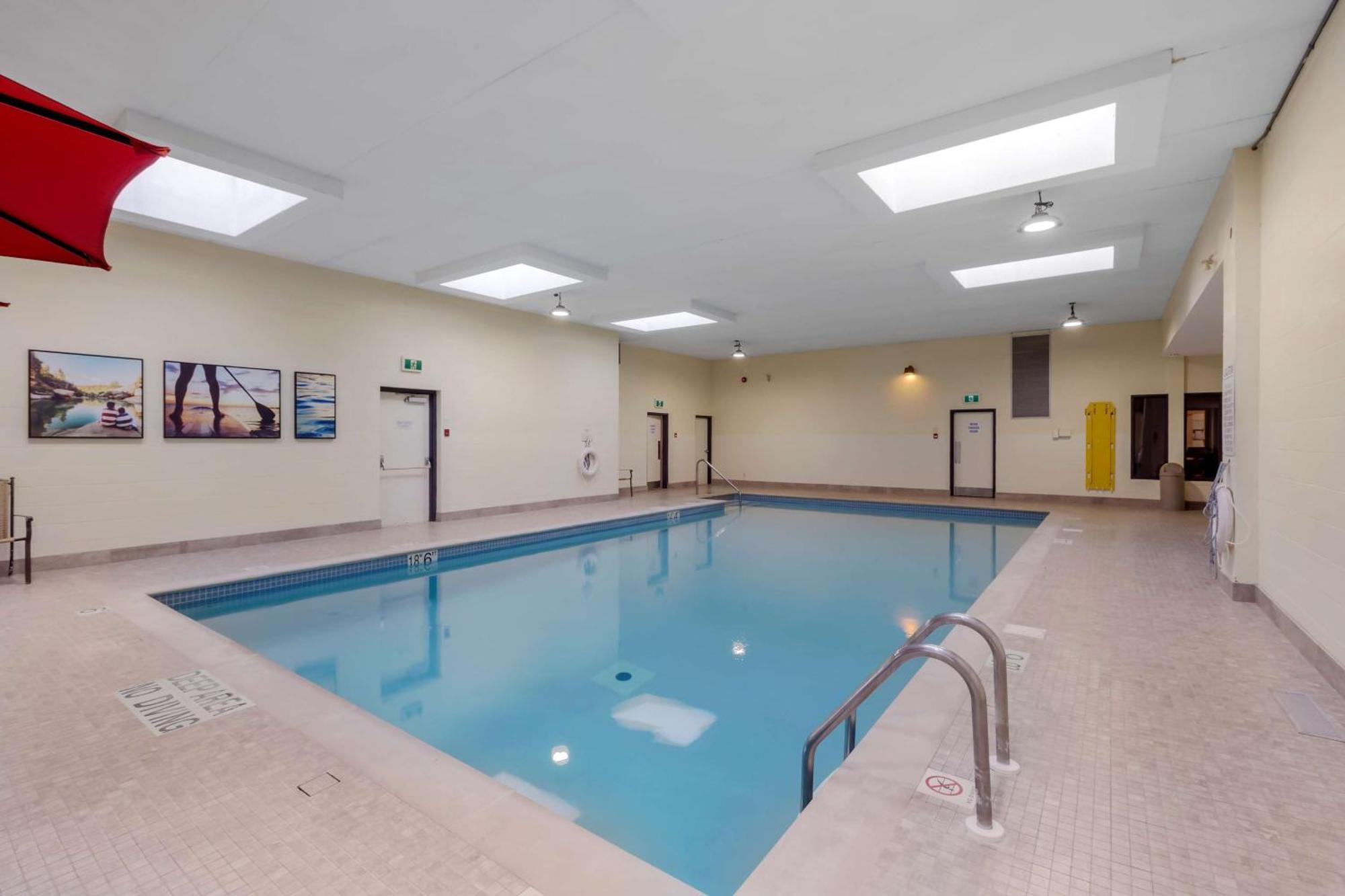 Best Western Plus Otonabee Inn Peterborough Exterior photo
